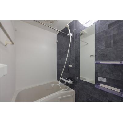 新宿へ乗り換えなし！  入居人数最大3人 ／ Wi-Fi無料／ウェルスクエアイズム方南町 401の物件写真4