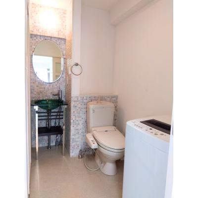 明石駅徒歩6分🚊デザイナーズマンション✨ロフト付角部屋🙌オートロック🔒Wifi無料！24Hサポート付　【M002】の物件写真2