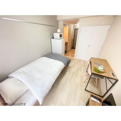●2026年4月4日から入居可●ユニオンマンスリー相模原１１　203　1R・シングル☆【禁煙ルーム】たっぷり収納2ドア冷蔵庫や電子レンジなど生活家電完備！デスク・チェアのあるお部屋の物件写真2