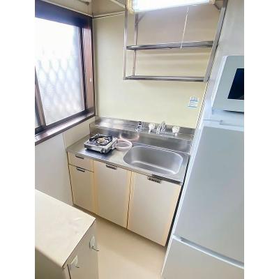 ユニオンマンスリー東千葉２　202　1K・シングル☆【禁煙ルーム】人気の角部屋＆バストイレ別♪モニター付きインターホン・室内洗濯機や冷蔵庫など生活家電完備。デスク・チェアのあるお部屋の物件写真3