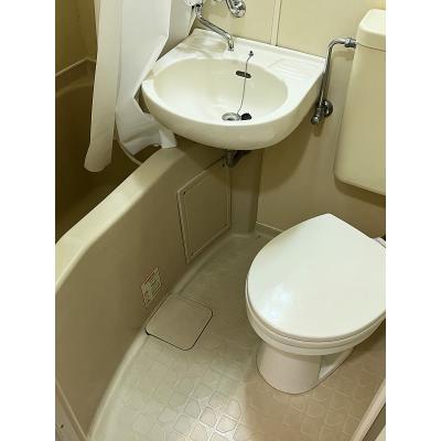 ユニオンマンスリー新松戸１　205　1K・シングル☆【禁煙ルーム】くつろげる一人掛けソファつき♪2ドア冷蔵庫や電子レンジなど生活家電のあるお部屋！安心の建物オートロック完備の物件写真4