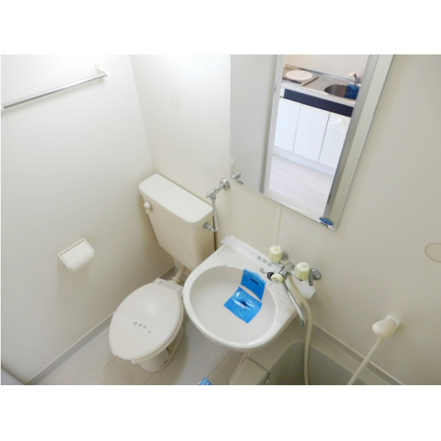 apartment 〒107-0052　東京都港区赤坂２丁目5-1 S-GATE赤坂山王　9F