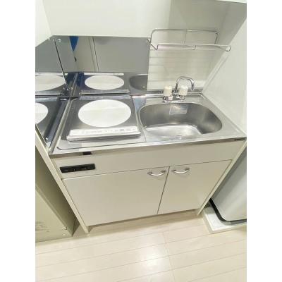 ユニオンマンスリー新松戸１　105　1K・セミダブル☆【禁煙ルーム】人気の角部屋＆安心の建物オートロックと室内洗濯機完備♪ローテーブル・ソファのあるお部屋/流通経済大学新松戸キャンパスまで徒歩通学の物件写真3