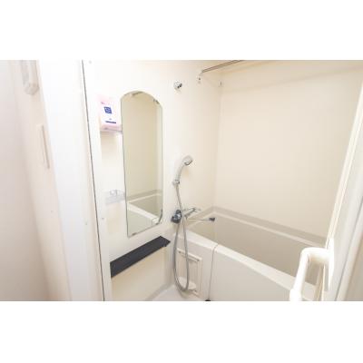 「恵美須町駅」徒歩5分！ Wi-Fi＆光熱費無料！！ ●ロアールステイなんば●の物件写真6