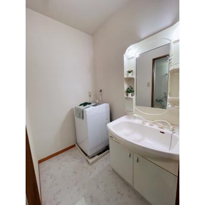 ☆新着☆【駐車場付き物件🚘】【問屋町テラス徒歩7分🍝☕🍽】LS辰巳Aの物件写真3