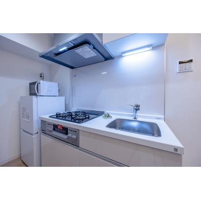 最寄り駅まで徒歩5分/家具・家電付き/グロワール伊勢佐木 702の物件写真3