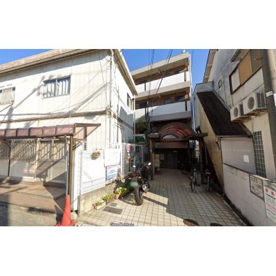 🚉✨【JR阪和鳳駅徒歩4分】ドラッグストア・コンビニ便利🏪💊ネット無料📶💻サンルーム付き☀️🌱の外観画像