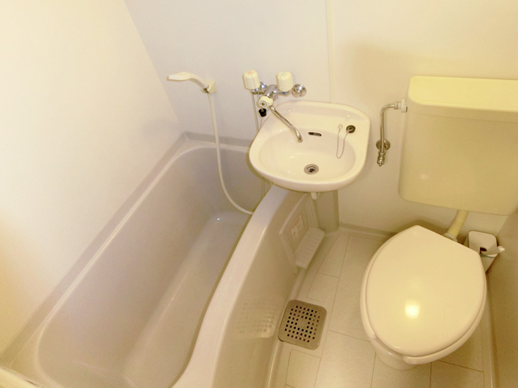 apartment 〒107-0052　東京都港区赤坂２丁目5-1 S-GATE赤坂山王　9F