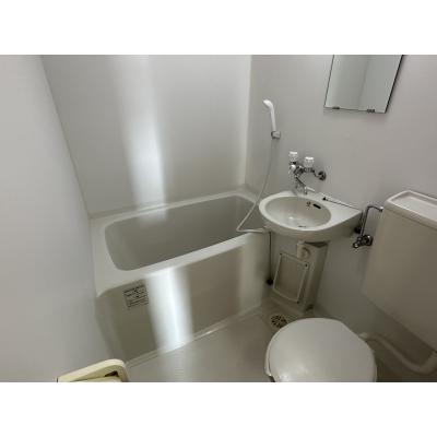 apartment 〒907-0004　沖縄県石垣市字登野城652-1 小波本マンションⅠ1F西