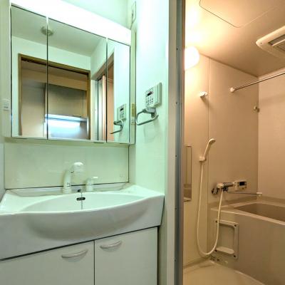 【スポット割引🚩本日～3/21】👈この期間中のみ、賃料を1日￥2500（水道・光熱費込み）でご案内💁‍【コンビニ２分】　　クリスタルグランツ難波南カストール 🚭　　［No.5473001］の物件写真4