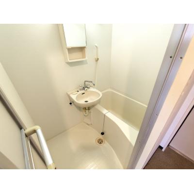 🌷🌷【駅🚃もドンキ🛒も徒歩5分！】バストイレ別✨浴室乾燥機付🎵◎家具家電付🌷🌷の物件写真5