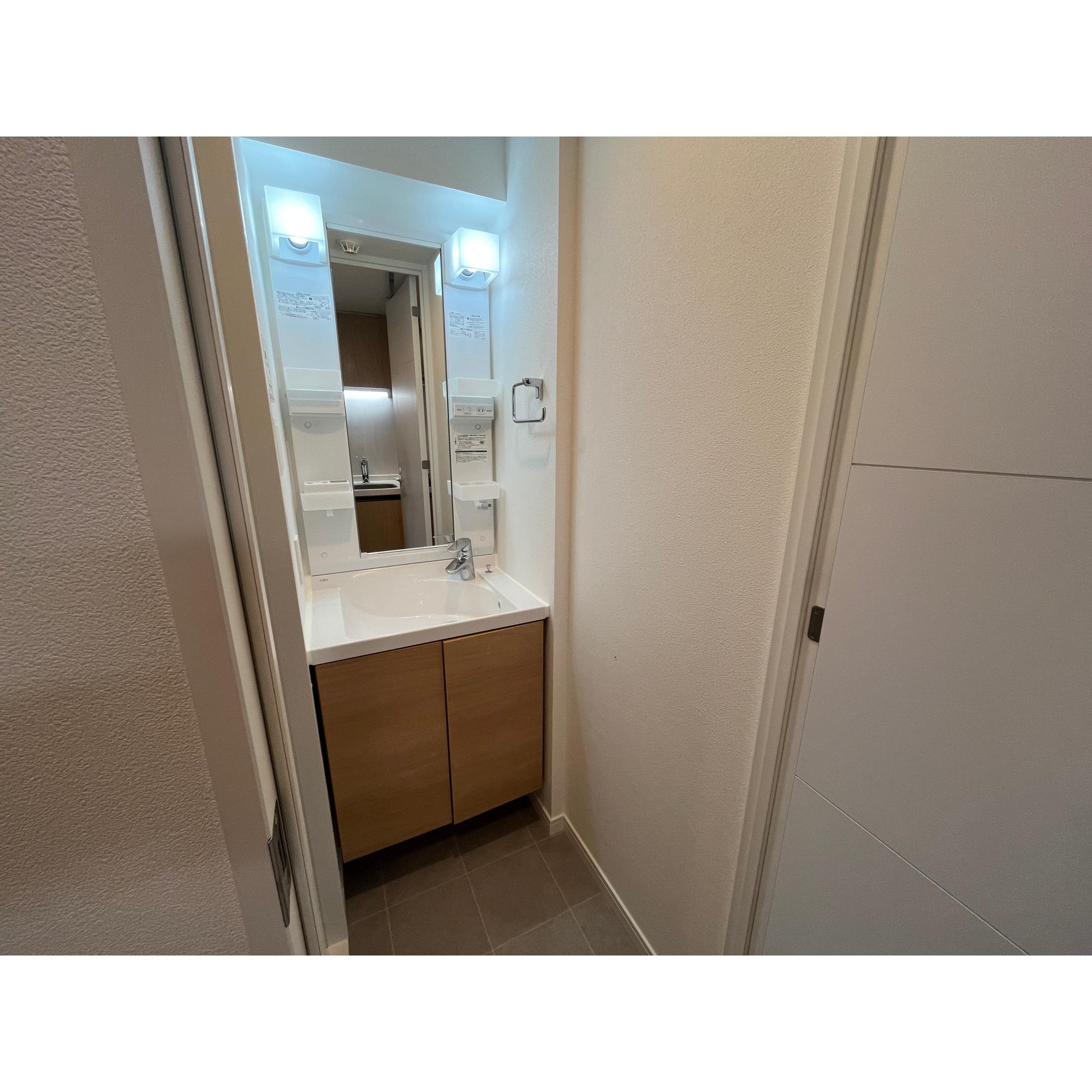 マンスリーリブマックス横浜プレミアムルフレ△『禁煙ルーム』【Wi-Fi無制限・独立洗面・浴室乾燥付】≪エクセレントシリーズ≫の物件写真6