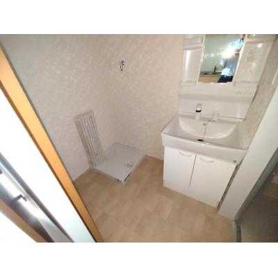 🌷🧸【築浅・二色浜駅徒歩6分！】快適設備が揃ったデザイナーズ1K👯‍♀️🌟の物件写真3