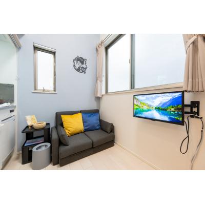 ONLY新宿１【🌈WIFI・管理費０円キャンペーン🌈】最上階、バストイレ別✨３駅・３路線利用可能でアクセス良好🎵　＜＜。＋期間限定！光熱費・管理費無料キャンペーン中。＋＞＞の外観画像