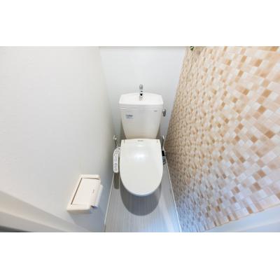 ONLY新宿１【🌈WIFI・管理費０円キャンペーン🌈】最上階、バストイレ別✨３駅・３路線利用可能でアクセス良好🎵　＜＜。＋期間限定！光熱費・管理費無料キャンペーン中。＋＞＞の物件写真3