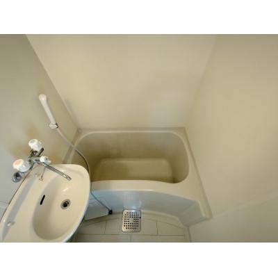 🏠✨【和泉府中駅徒歩5分】近隣大型スーパー🍎🛒Wi-Fi完備📶家具家電付きのお部屋✨の物件写真3