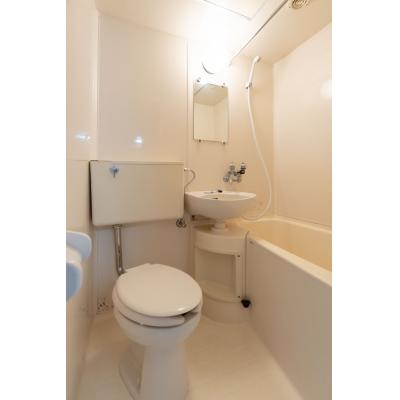 コンビニ徒歩2分❤角部屋✨低賃料の良コスパ✨TM42 201号室の物件写真3