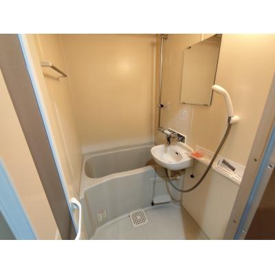 【出張や単身赴任に♪】家具家電完備でWi-Fi無制限！【駐車場有🚙】の物件写真4