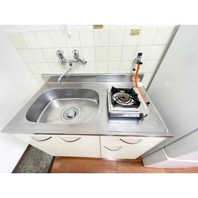 ユニオンマンスリー蕨２　202　1R・シングル☆【禁煙ルーム】人気の角部屋♪冷蔵庫や電子レンジなど生活家電完備！デスク・チェアのあるお部屋の物件写真3