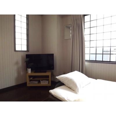 宮崎北警察署まで徒歩3分　WIFI無料！　♦RAKUDA宮崎駅通２♦の物件写真2