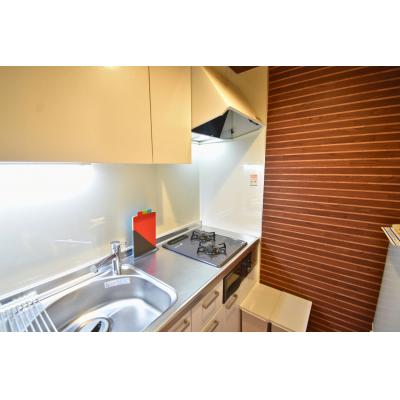 Alphabed30高松中央【築浅☆最新設備☆市内中心部☆栗林公園まで徒歩5分☆1LDKの広々とした室内！食器・調理器具完備】の物件写真3