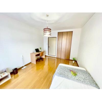 【岐阜県岐阜市/岐阜駅徒歩約3分/バストイレ別/洋室9帖/エレベーター/自転車駐輪可能】イーストフジ 302号室 ファミマンの物件写真1