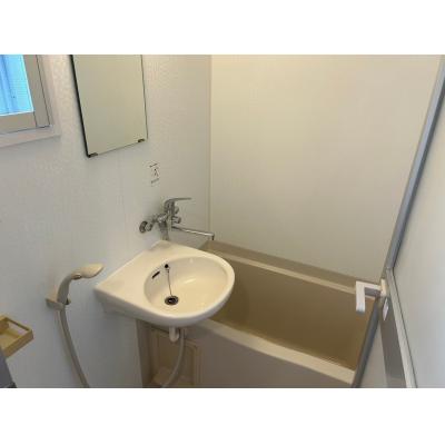 【トーマス安里309】4名利用可・セミダブル2台あり　安里駅まで徒歩5分・おもろまち駅まで徒歩6分・国際通りまで車で3分・Wi-Fi無料・駐車場付き（乗用車可能）の物件写真5