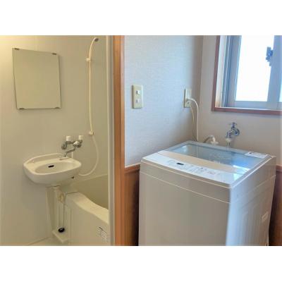 【トーマスあげな703】うるま市・沖縄市にもアクセス便利！　軽自動車専用駐車場1台無料　Wi-Fi無料　コンビニ徒歩1分の物件写真6