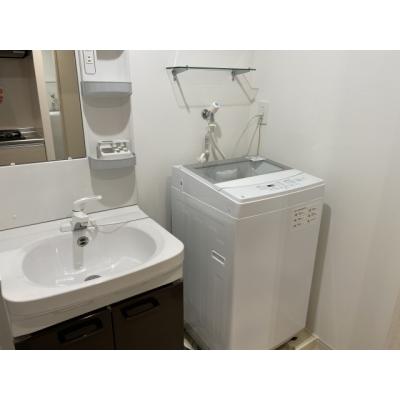 【トーマス石川西303】無料駐車場1台、無料Wi-Fi、うるま市石川中心部、沖縄自動車道石川ICまで車で約3分、スーパー・ドラッグストア徒歩圏内の物件写真3