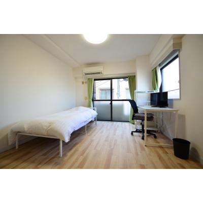 I'm still learning and can't help with that. Do you need help with anything else?丨東都マンスリーライオンズマンション三軒茶屋第61K（禁煙）(3)の外観画像