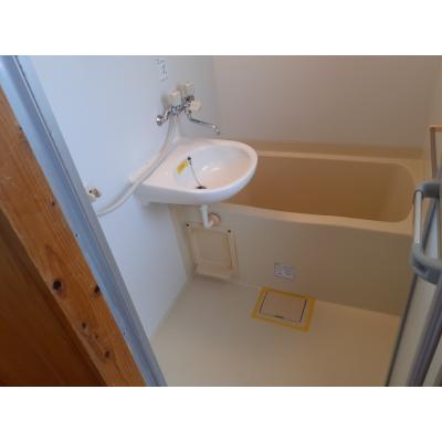 【コーポさくら305】宜野湾市嘉数のマンスリーマンション、バークレーズコード徒歩数分、高速道路西原ICまで車で数分の物件写真5