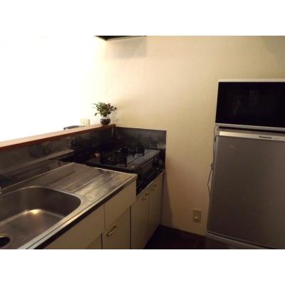 日当り良好！駐車場1台込み　RAKUDA日向細島B3の物件写真1