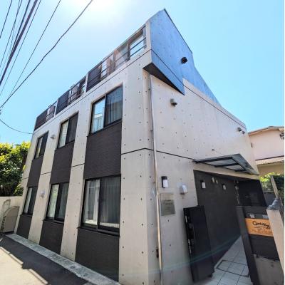 【J’sコート代々木上原 103】🌟厚さ25㎝超高密度ポケットコイルマットレス使用！千代田線始発！代々木上原駅徒歩5分！築浅デザイナーズRCマンション☆【インターネット無料】の物件写真2