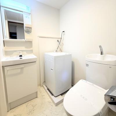 【J’sコート代々木上原 103】🌟厚さ25㎝超高密度ポケットコイルマットレス使用！千代田線始発！代々木上原駅徒歩5分！築浅デザイナーズRCマンション☆【インターネット無料】の物件写真3