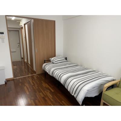 【トーマス大里501】沖縄市家具家電マンスリー、最上階のお部屋、無料敷地外駐車場1台、無料Wi-Fi、沖縄県総合運動公園やうるま市、沖縄IT津梁パークまでアクセス抜群！の物件写真4