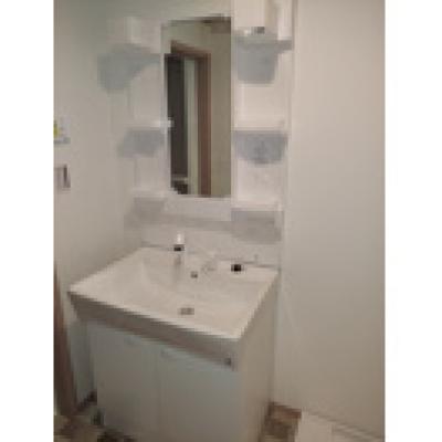 apartment 〒273-0005　千葉県船橋市本町５丁目4-1 シンワ船橋第一ビル１F