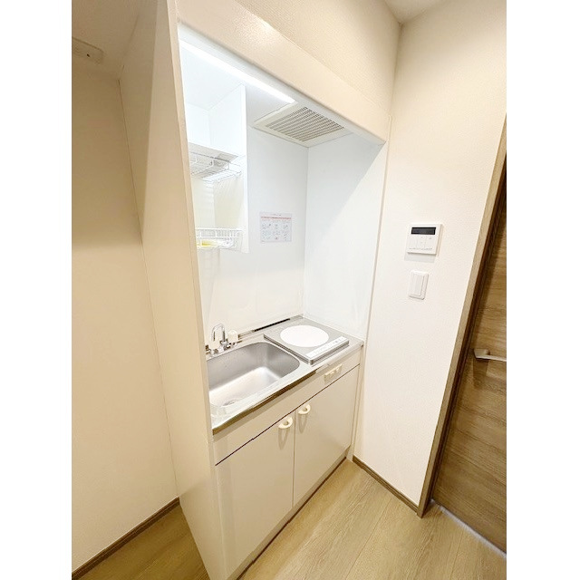 マンスリーリブマックス南流山WESTセンターパーク■『禁煙ルーム・25平米』【1名入居限定・Wi-Fi無制限・浴室乾燥付】≪エクセレントシリーズ≫の物件写真4