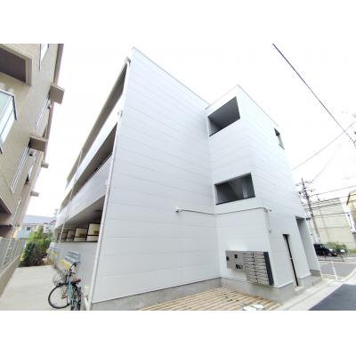 【✨🏰新築物件🏰✨】鳳駅5分🚉ショッピングモールやコンビニもすぐ近くの便利物件♪家具家電付き🎏の物件写真1