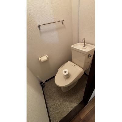 apartment 〒812-0002　福岡県福岡市博多区空港前２丁目3-17 1階