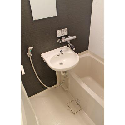 OneLife横浜関内【★オートロック、バス・トイレ別、2口コンロ】の物件写真4