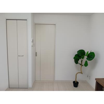 🌈新規オープン賃料半額🌈JR須磨海浜公園駅7分🚊オートロック付＆角部屋で女性の出張も安心！デスク完備・無料Wi-Fiでテレワーク◎／バストイレ別・室内洗濯機置場の禁煙ルーム🚭【M030】の物件写真6