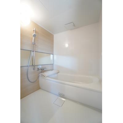 ソレ・ヴィータ武雄温泉駅前A【武雄温泉駅まで徒歩6分のハイグレード物件！1坪のお風呂や広々ダブルベッドで快適♪】の物件写真4