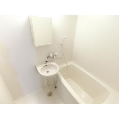 OneLife金山EAST【★駅徒歩6分、バス・トイレ別】の物件写真4