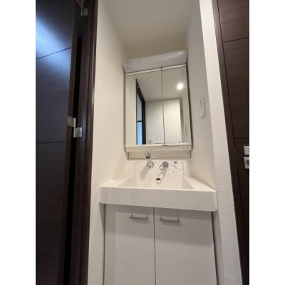 シュアーライフ堺筋本町６【禁煙★インターネット無料★浴室乾燥機付★駅徒歩5分★ペット可★独立洗面台】の物件写真5