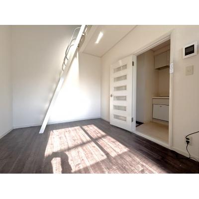 🔷🔹🔸🔶⭐駅徒歩5分⭐1K+ロフトタイプ⭐2重サッシ⭐ロフト付で荷物もたっぷり収納可能⭐【禁煙&Wi-Fi無料】⭐🔶🔸🔹🔷「K31」の物件写真1