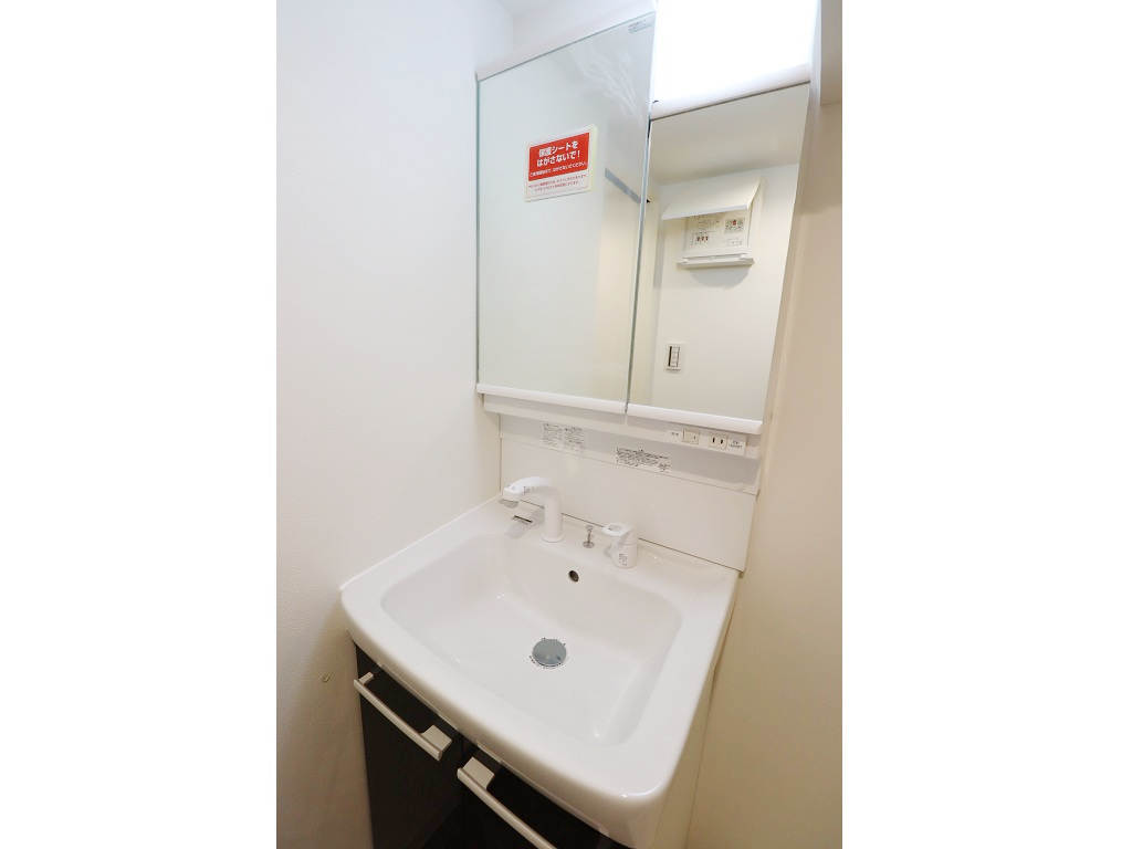 マンスリーリブマックス千代田線根津ステーションフロント■『禁煙ルーム・25平米』【Wi-Fi無制限・独立洗面・浴室乾燥付】≪プレミアムシリーズ≫の物件写真6