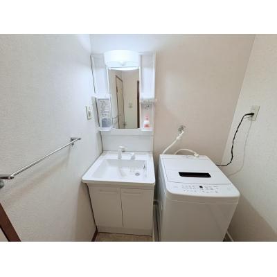 ＳマンスリーJR松山駅南【ネット無料・コンビニ、スーパー徒歩圏内・宅配BOX有・JR松山駅徒歩6分】の物件写真6