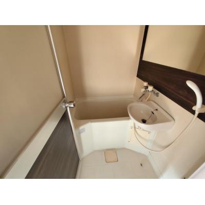 ✨🏰春木駅まで徒歩2分♪ 大阪市内や関西空港へのアクセスも良好🌈🛫家具家電付き🎏の物件写真3