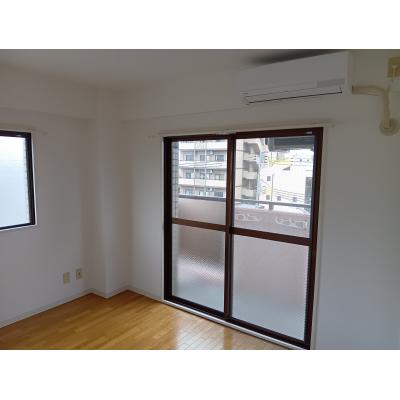 🌈新規オープン賃料半額　地下鉄西神山手線『上沢』駅徒歩6分🚃Wifi無料👍スマートTV📺【M051】の内観画像