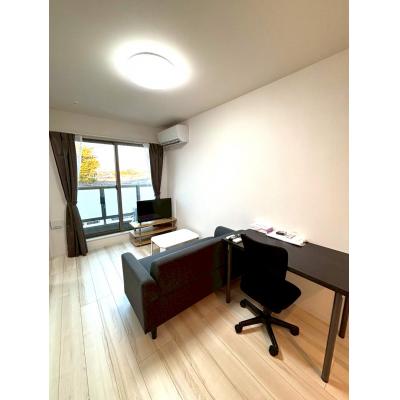 【J’sコート白鷺 202】厚さ25㎝超高密度ポケットコイルマットレス使用！新宿エリアまでアクセス良好！築浅デザイナーズマンション☆【インターネット無料】の物件写真1